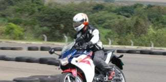 Honda CBR 250R: Uma pequena notável !!!