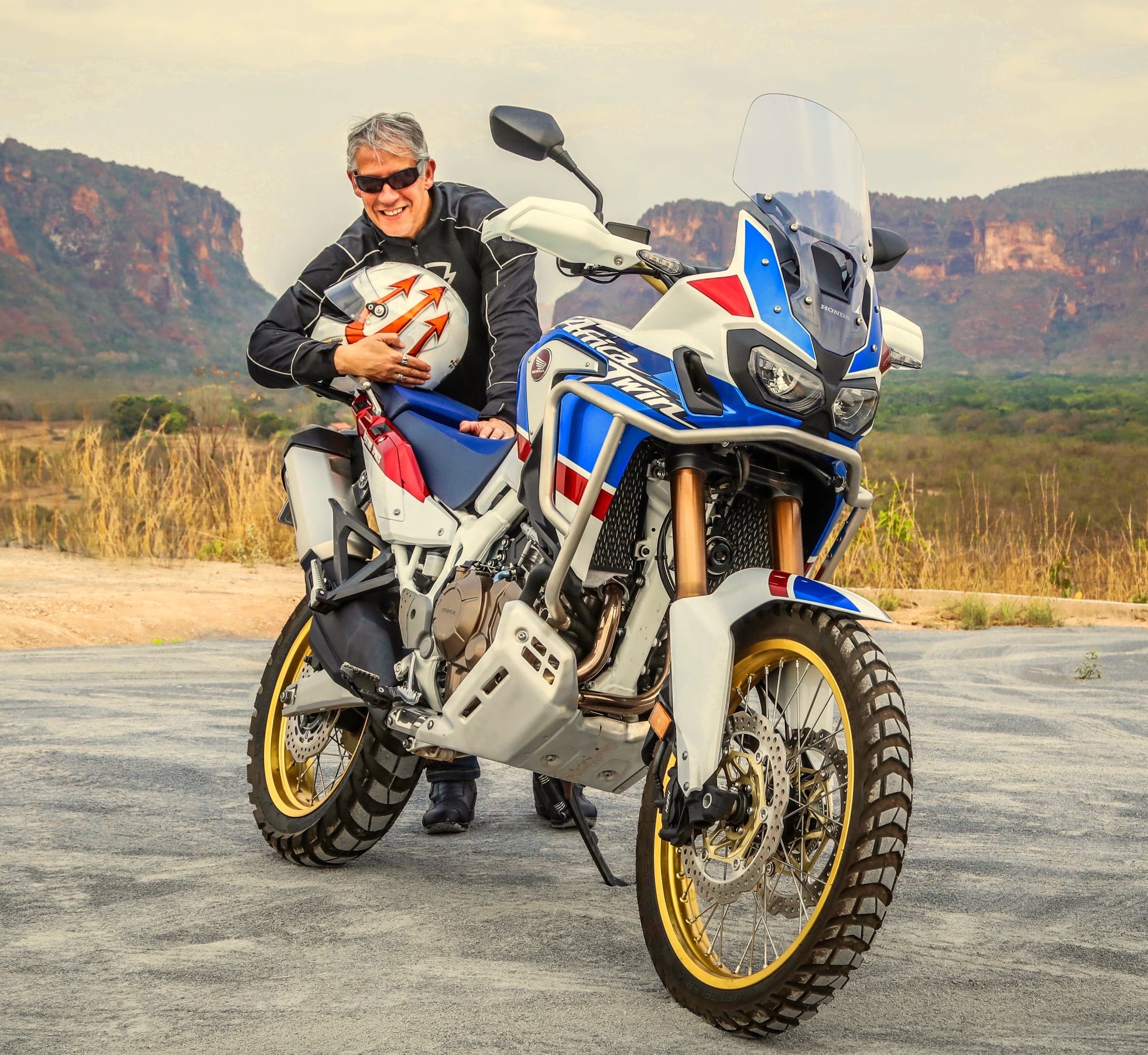 A lendária Honda Africa Twin 2020 na Chapada dos Guimarães